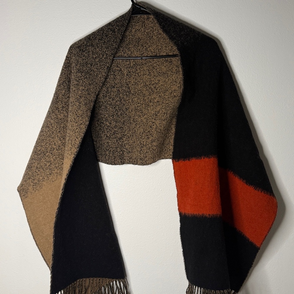 Eileen Fisher Italian Degrade Wool Jacquard Color Block Fringe Scarf - Picture 4 of 9